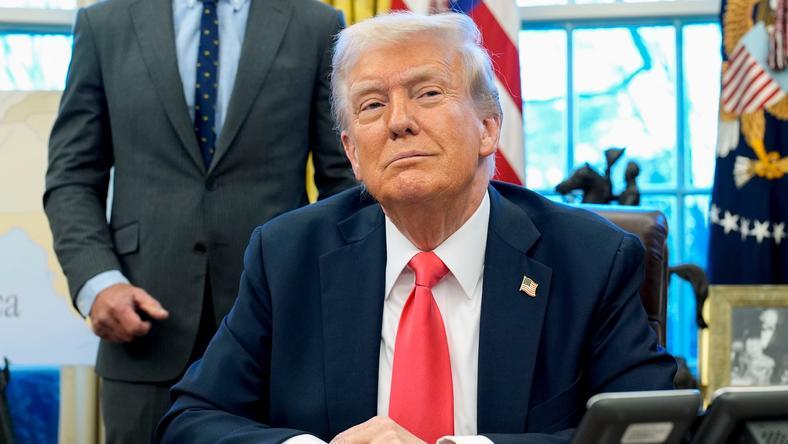 特朗普带头,美股大搞“内幕交易”?